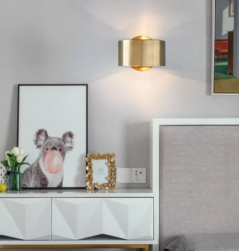 Modern Gold Wall Lamp for Hotels, Restaurants & Elegant Homes