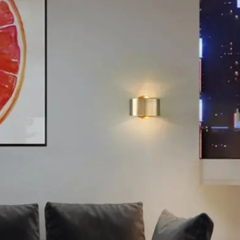Modern Gold Wall Lamp for Hotels, Restaurants & Elegant Homes